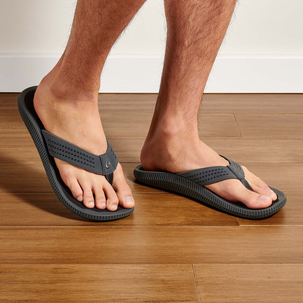 Olukai sandals wide feet sales
